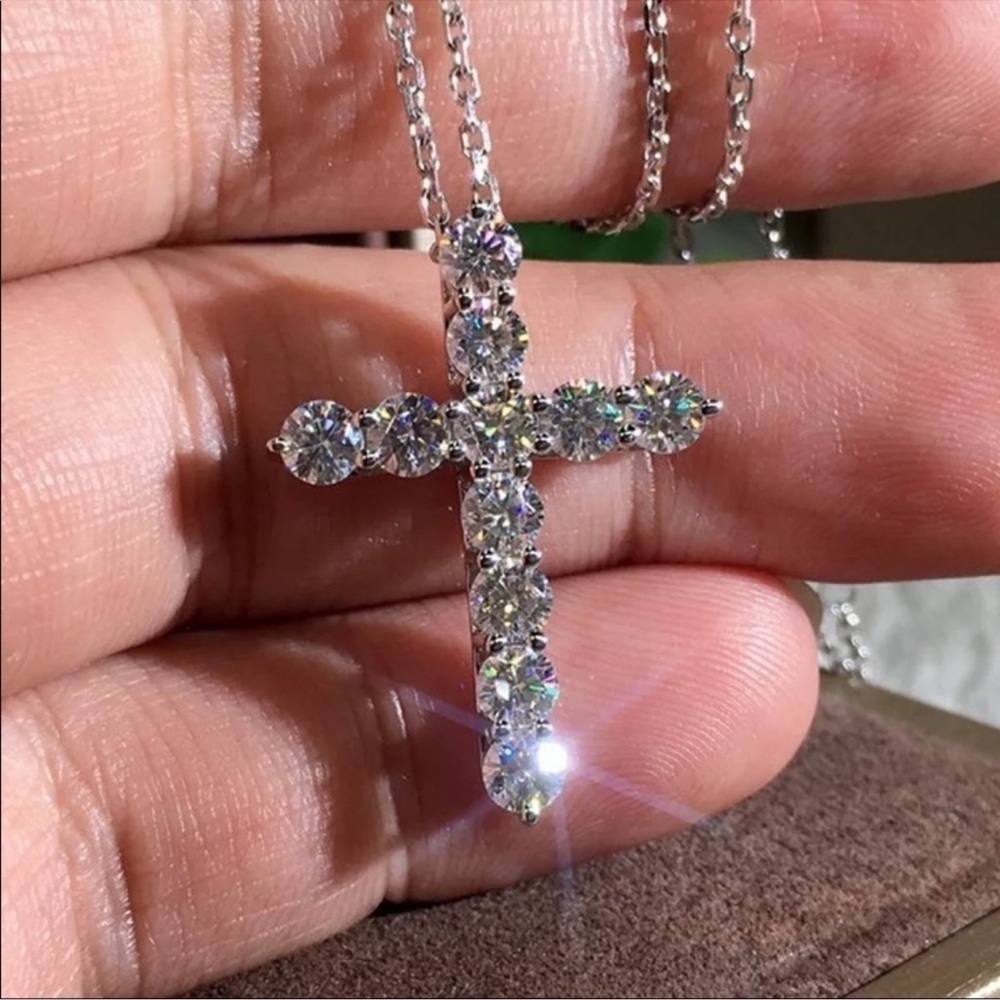 New 925 Sterling Silver Diamond Cross Necklace